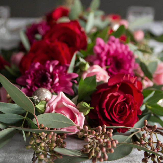 floriss-roser-eucalyptus-eukalyptus-borddekning-2.jpg