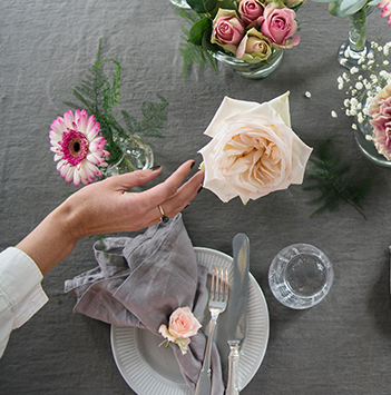 borddekning-festbord-2-floriss.jpg
