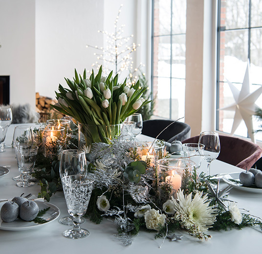 nyttaar-borddekning-2021-1-floriss.jpg