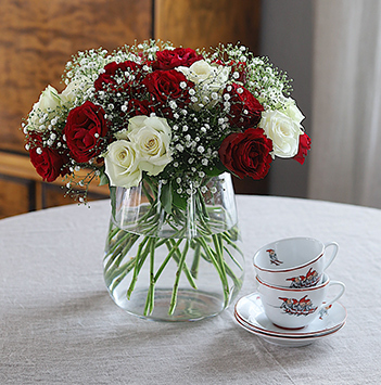 roede-og-hvite-roser-3-floriss.jpg
