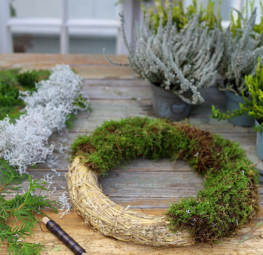diy-slik-lager-du-din-egen-hoestkrans-3-floriss-2022.jpg