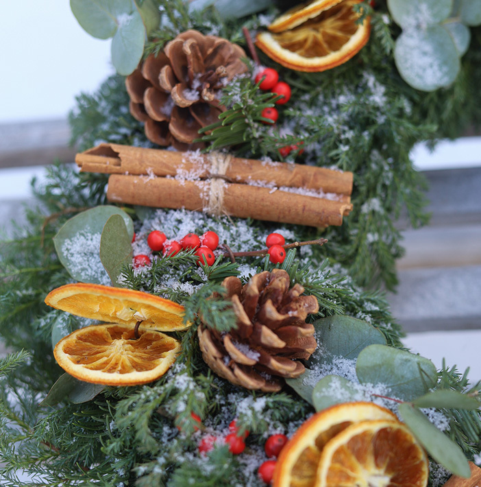julekrans-med-toerkede-appelsiner-6.jpg
